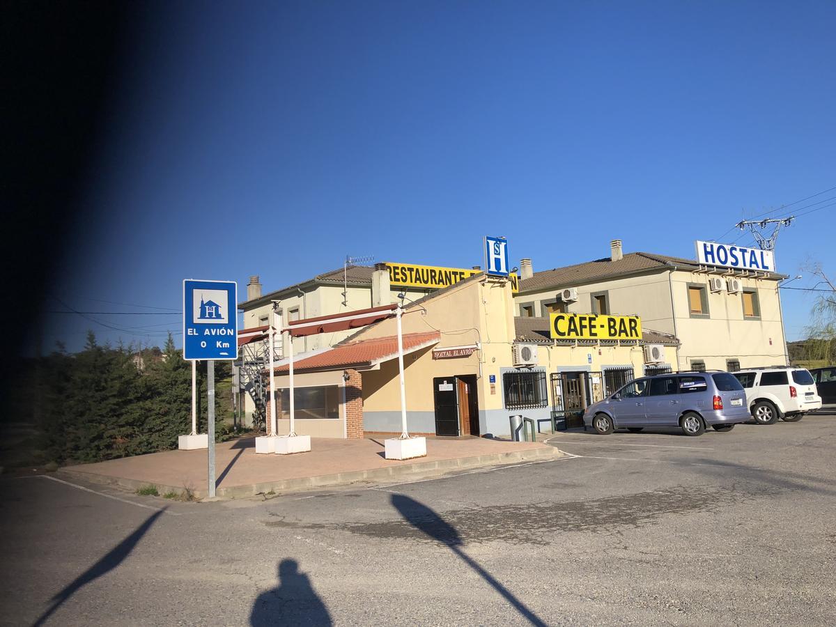 Hostal Restaurante El Avion S,L Villar de Plasencia Exterior foto