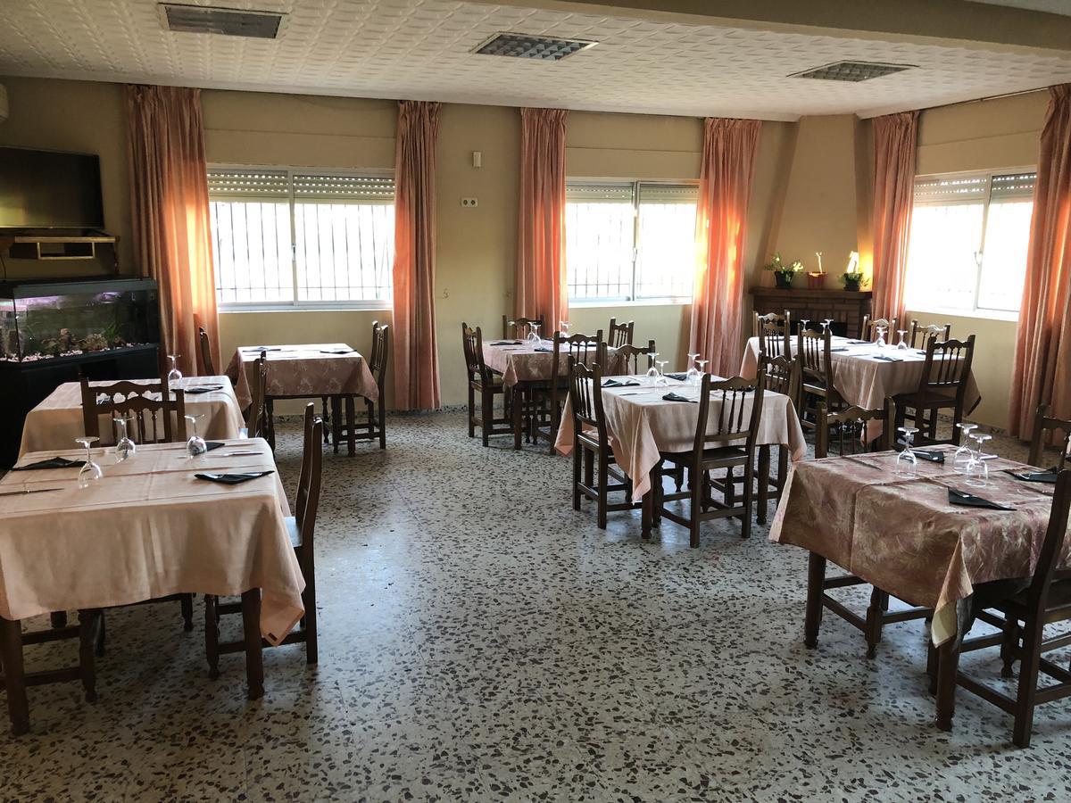 Hostal Restaurante El Avion S,L Villar de Plasencia Exterior foto